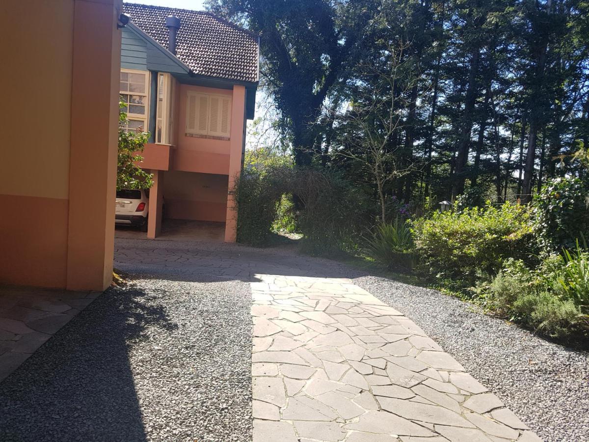 Apartamento Confortável apartamento próximo ao Lago Negro Gramado Exterior foto